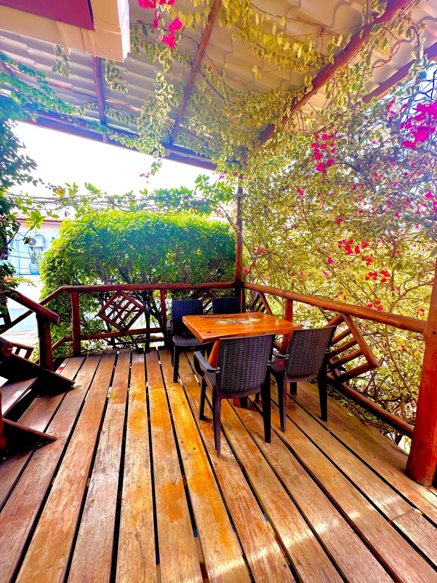 Casa Del Lago Lodging House Пуэрто-Айора Экстерьер фото
